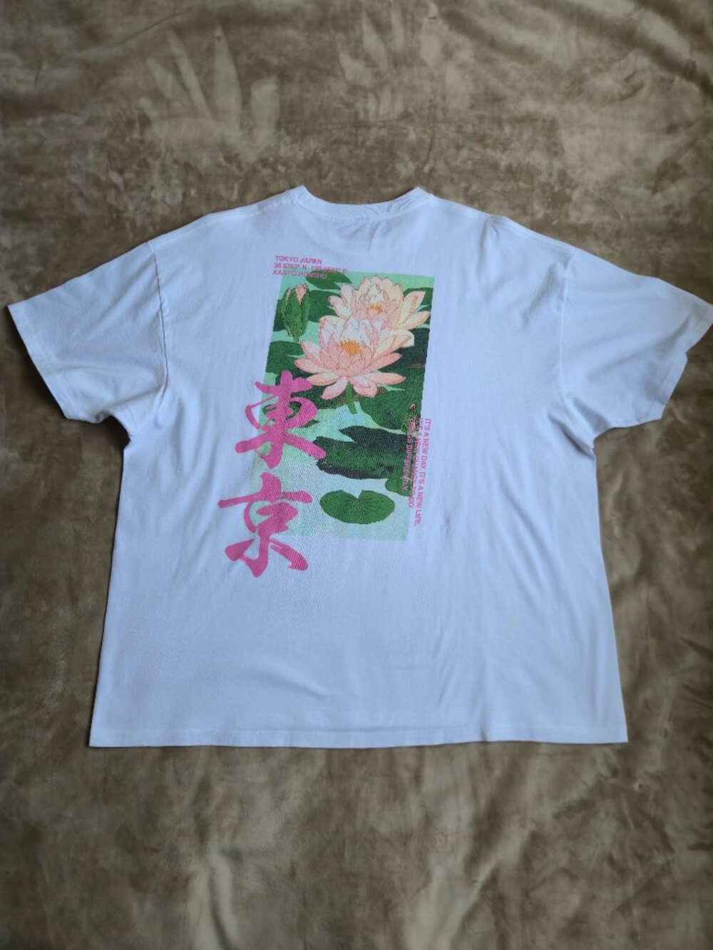 Fashion Nova Men Tokyo Japan Lotus Graphic T-Shirt White 2XL Coordinates